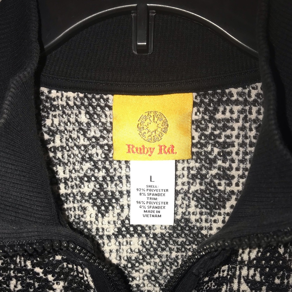 Ruby Rd, Zip-up Black Top, Women’s size large. - Picture 2 of 5